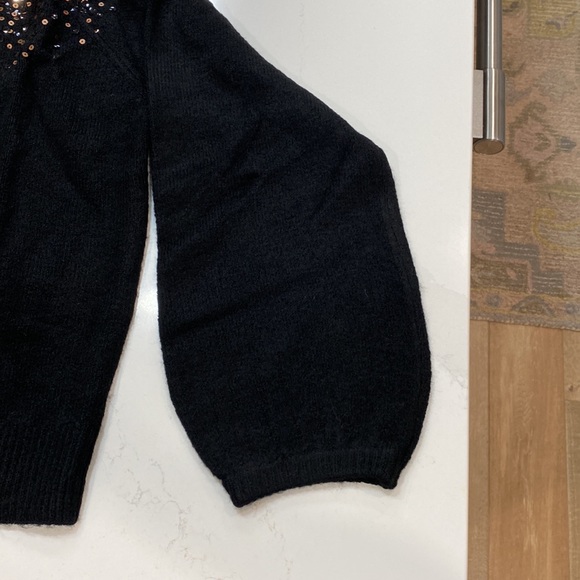NWT Sequined Sweater - Picture 4 of 8